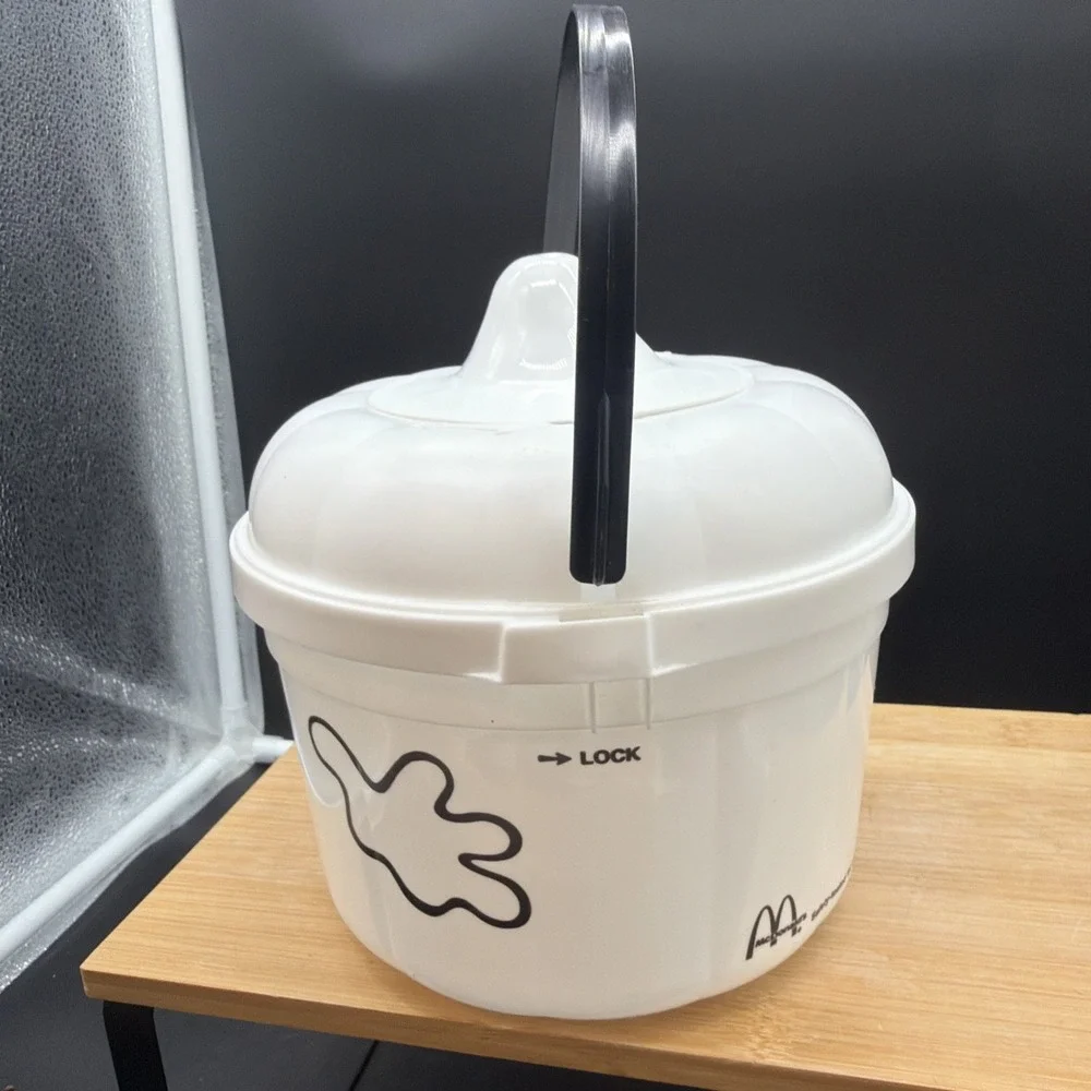 Vintage 1991 McDonald's Happy Medal Halloween Bucket - Ghost